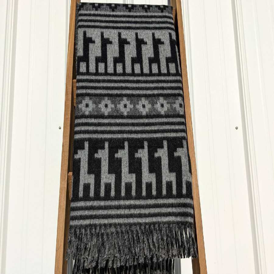 Alpaca Motif Throw