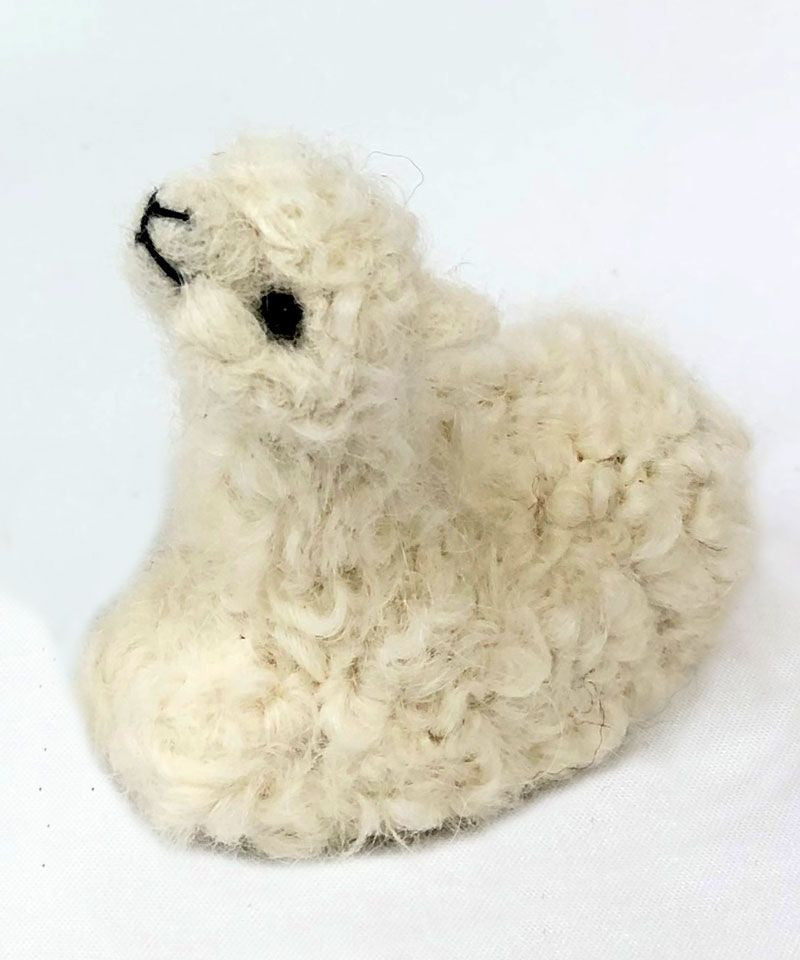 Alpaca figure white