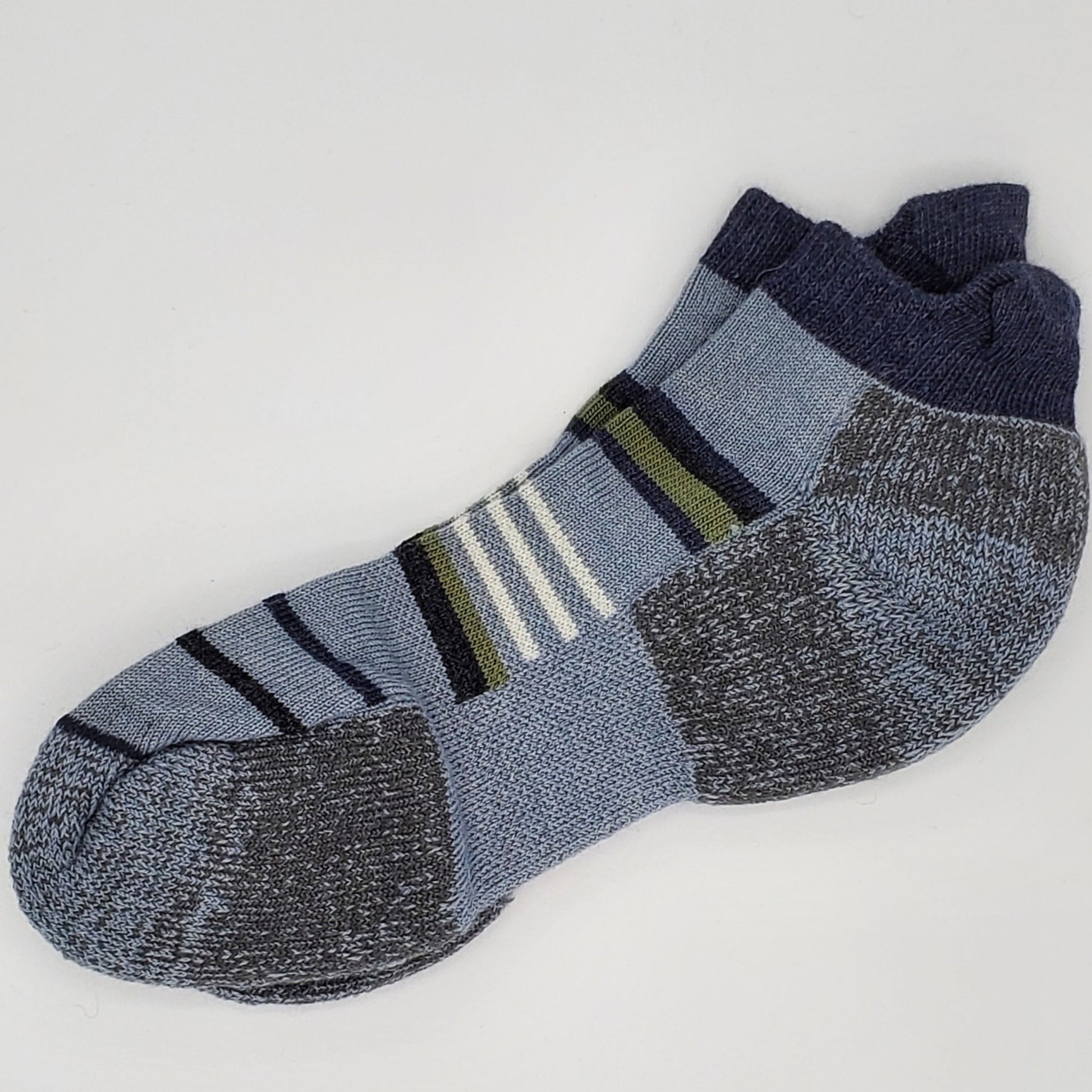 Alpaca Bamboo Active Low Rise socks in blue