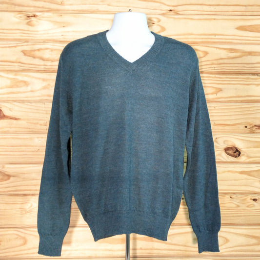 Men's V-Neck Alpaca Pullover